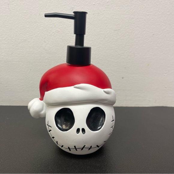 Disney Bath Disney The Nightmare Before Christmas Jack Skellington Santa Soap Dispenser